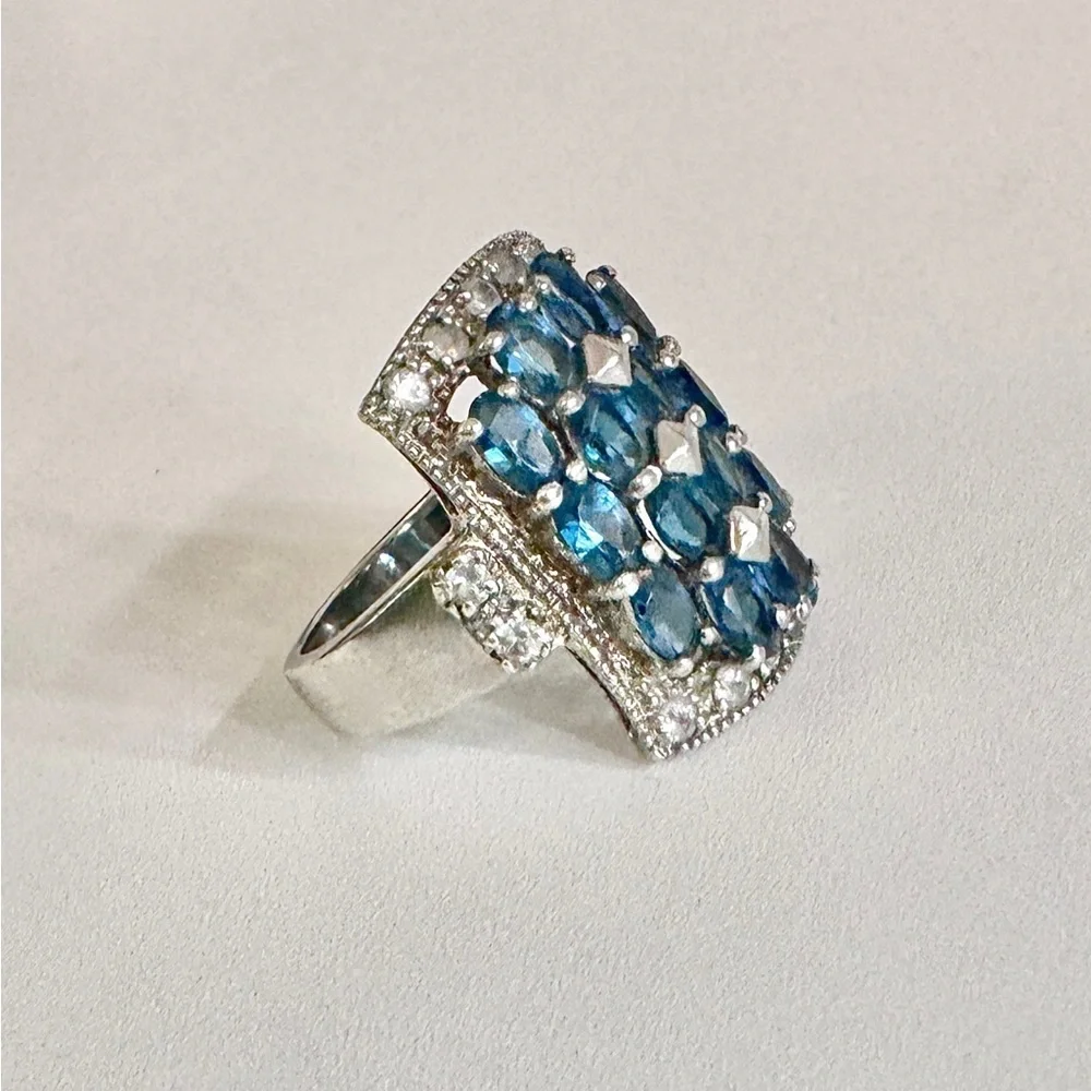 Swiss Blue Topaz / White Topaz Sterling Silver Ring (6.5)